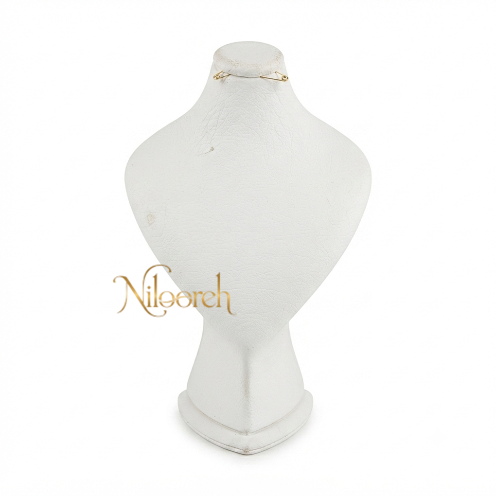 gold-neck-mannequin1 gold-neck-mannequin1