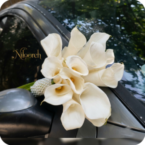 trumpet-bridal-bouquet-01